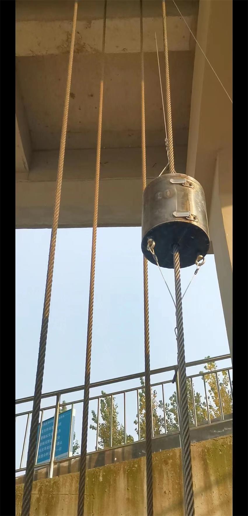 钢丝绳养护